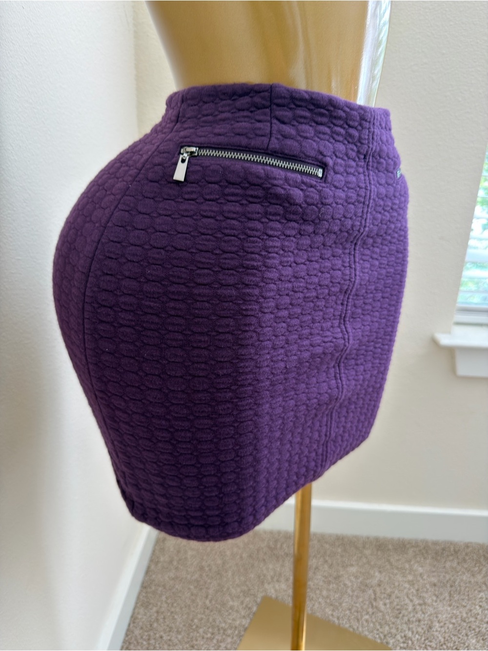 Laundry By Shelli Segal Purple Textured Mini Skirt with Zip